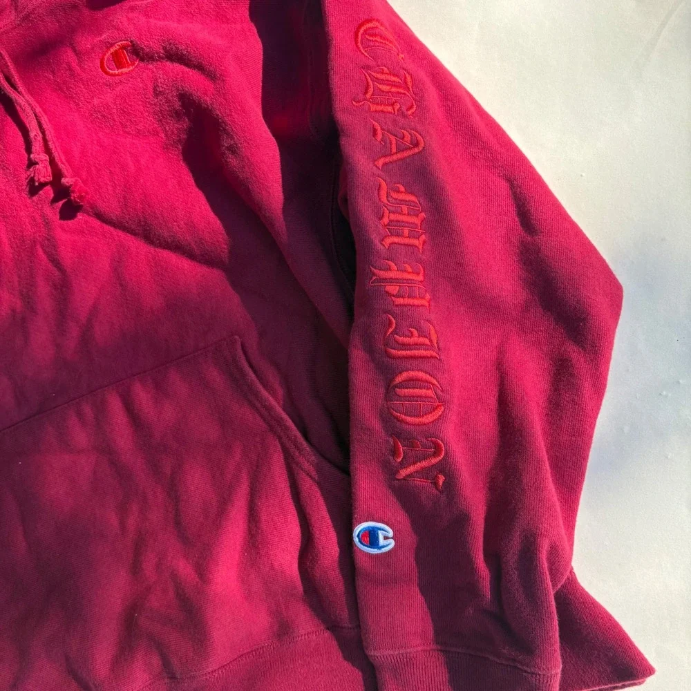 Champion Reverse Weave Hoodie Kids XL Burgundy Gothic Script Sleeve Pullover